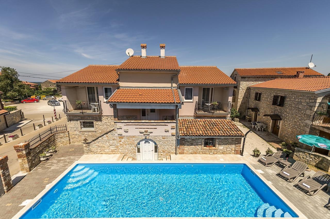 Villa Valtrazza Tar-Vabriga ภายนอก รูปภาพ