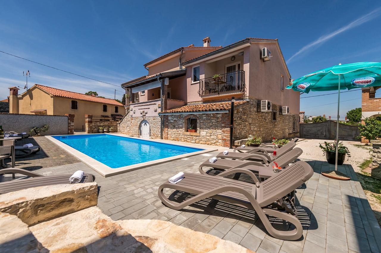 Villa Valtrazza Tar-Vabriga ภายนอก รูปภาพ