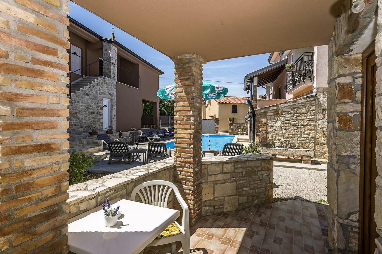 Villa Valtrazza Tar-Vabriga ภายนอก รูปภาพ
