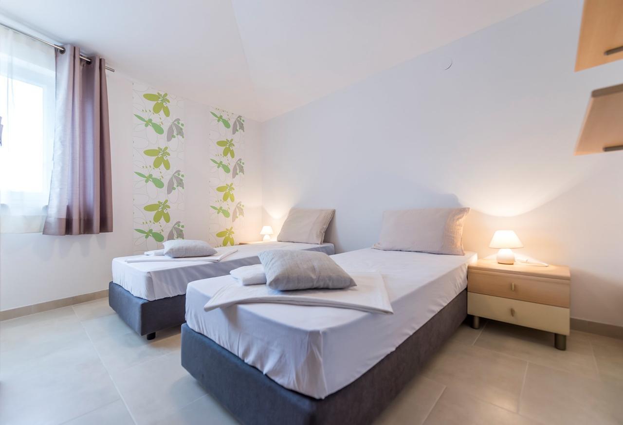 Villa Valtrazza Tar-Vabriga ภายนอก รูปภาพ