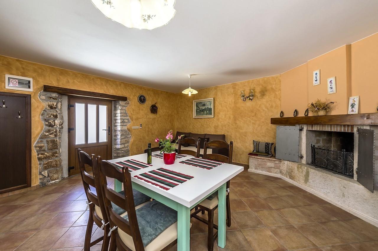 Villa Valtrazza Tar-Vabriga ภายนอก รูปภาพ