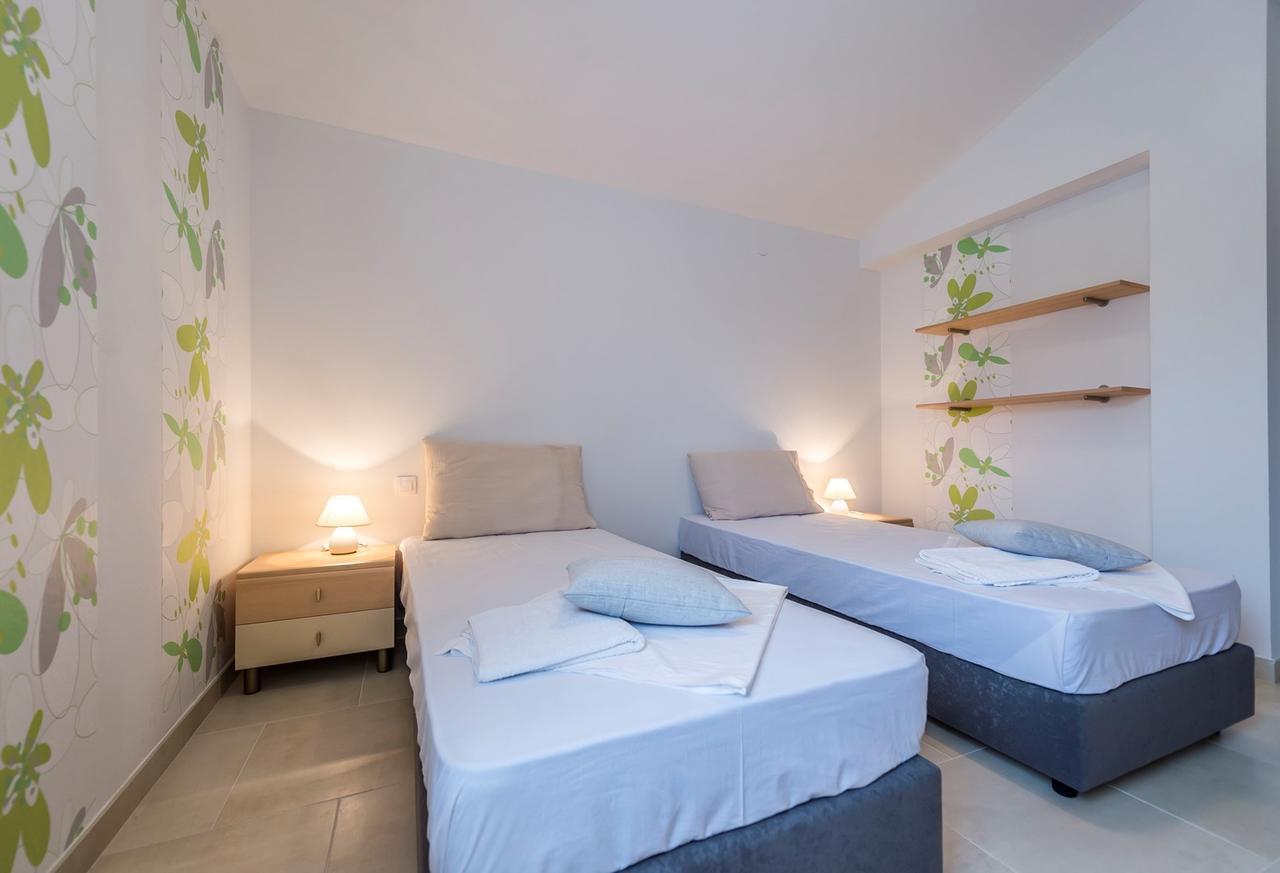 Villa Valtrazza Tar-Vabriga ภายนอก รูปภาพ