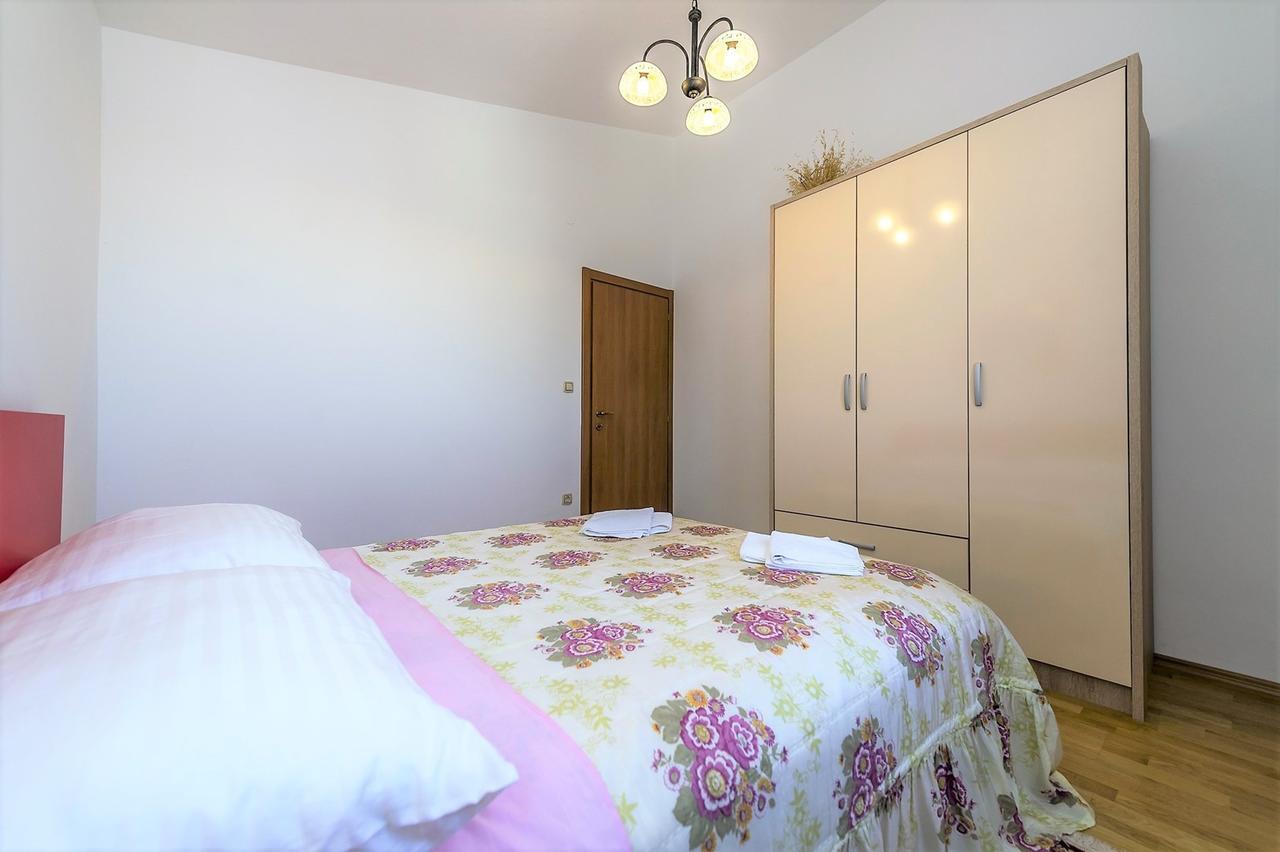 Villa Valtrazza Tar-Vabriga ภายนอก รูปภาพ