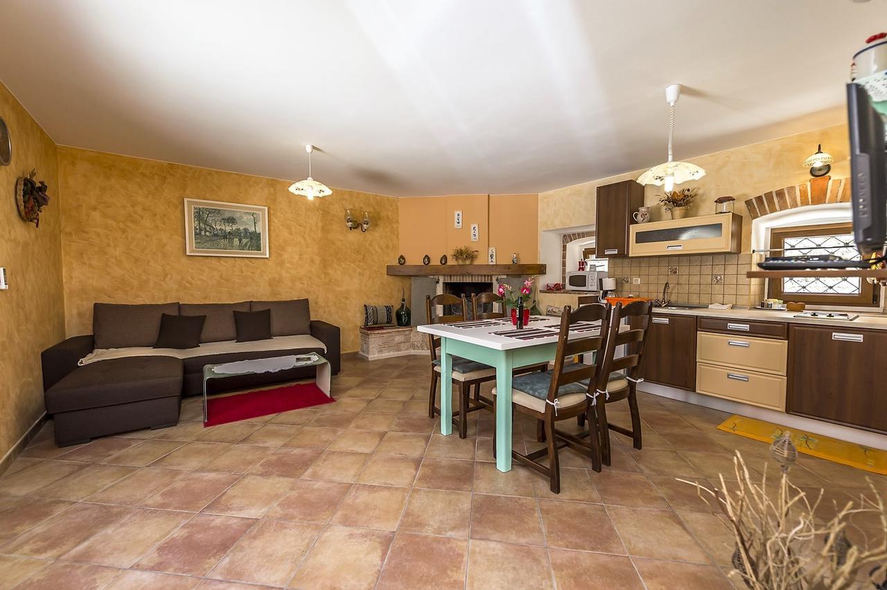 Villa Valtrazza Tar-Vabriga ภายนอก รูปภาพ