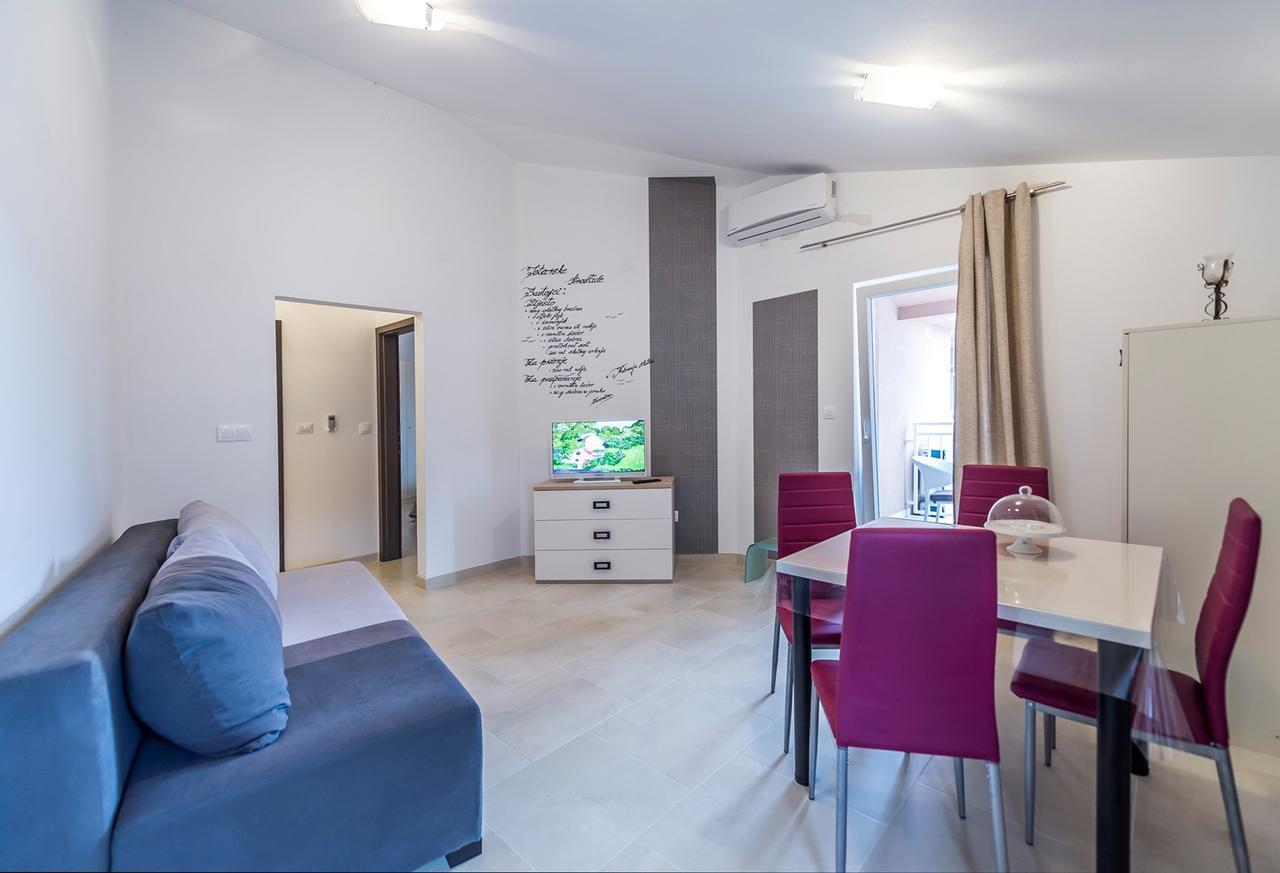 Villa Valtrazza Tar-Vabriga ภายนอก รูปภาพ